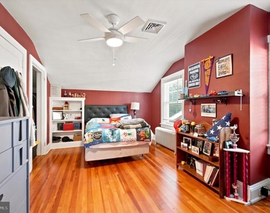 124 Price Street - Photo Thumbnail 6