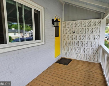 353 Jefferson Avenue - Photo Thumbnail 1