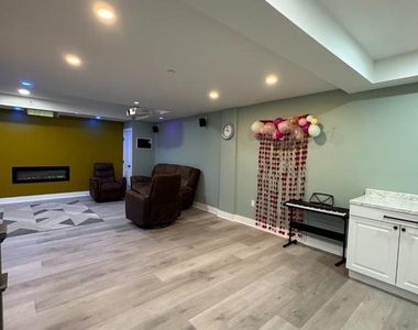 213 Catalpa Lane - Photo Thumbnail 24