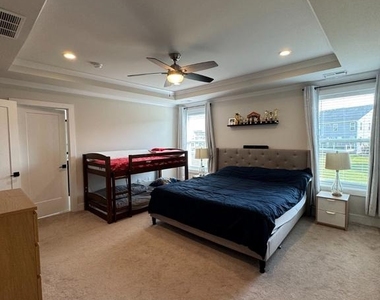 213 Catalpa Lane - Photo Thumbnail 11