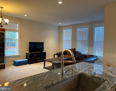 25 Sassafras Lane - Photo Thumbnail 8