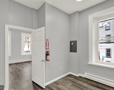 1156 Franklin Street - Photo Thumbnail 3