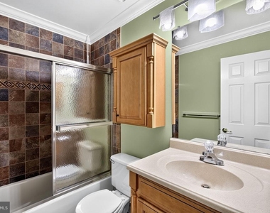 34 B Chicopee Drive - Photo Thumbnail 21