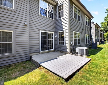 34 B Chicopee Drive - Photo Thumbnail 24