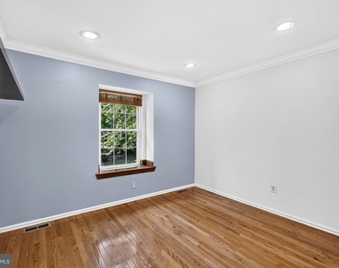 34 B Chicopee Drive - Photo Thumbnail 22