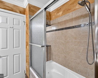 34 B Chicopee Drive - Photo Thumbnail 20