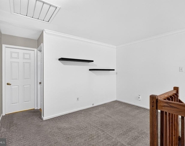 34 B Chicopee Drive - Photo Thumbnail 14