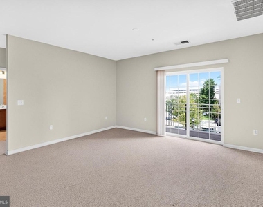 1137 Halifax Place - Photo Thumbnail 2