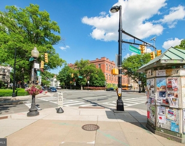 146 Nassau Street - Photo Thumbnail 19