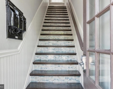 146 Nassau Street - Photo Thumbnail 20