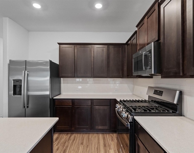 102 Coyote Mountain Cv - Photo Thumbnail 6