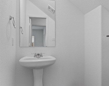 102 Coyote Mountain Cv - Photo Thumbnail 17
