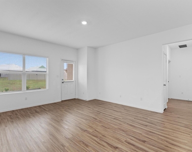 102 Coyote Mountain Cv - Photo Thumbnail 8