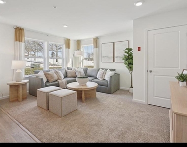 113 Spenser Way - Photo Thumbnail 2