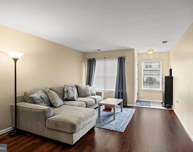 108 Tattersall Drive - Photo Thumbnail 4