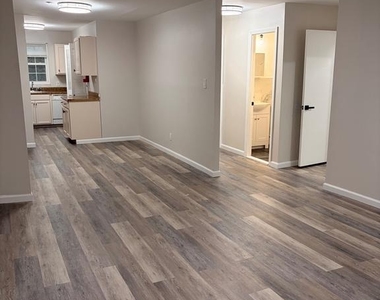 1294 Cooper Street - Photo Thumbnail 14