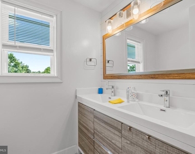 2 Lee Court - Photo Thumbnail 27