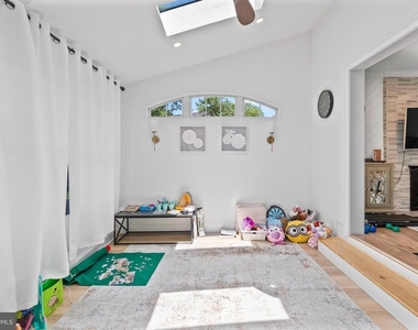 2 Lee Court - Photo Thumbnail 19