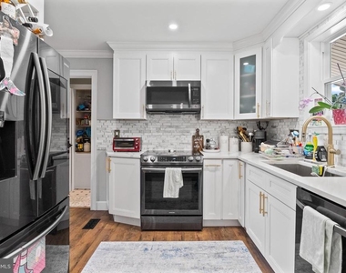 2 Lee Court - Photo Thumbnail 11