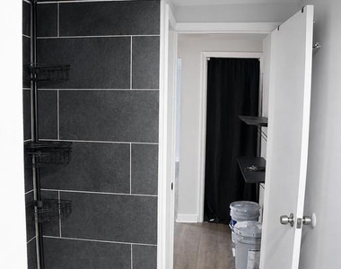 28 Mount Holly Avenue - Photo Thumbnail 8