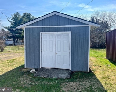 17813 Sherman Avenue - Photo Thumbnail 1