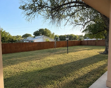305 Starbright Dr - Photo Thumbnail 25