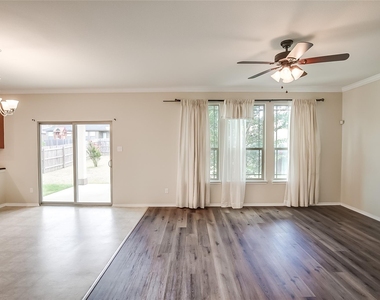 123 Mancos Dr - Photo Thumbnail 4