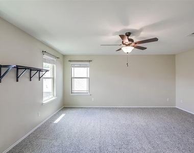 123 Mancos Dr - Photo Thumbnail 16