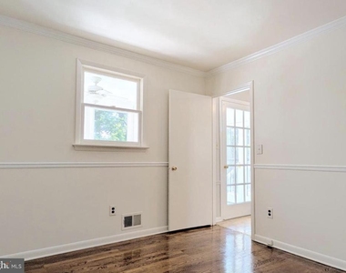 5725 Nevada Street - Photo Thumbnail 3