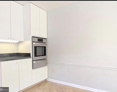 5725 Nevada Street - Photo Thumbnail 7
