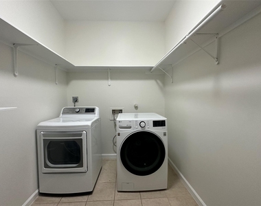 908 Plateau Cir - Photo Thumbnail 14