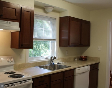 5409 75th Avenue - Photo Thumbnail 5