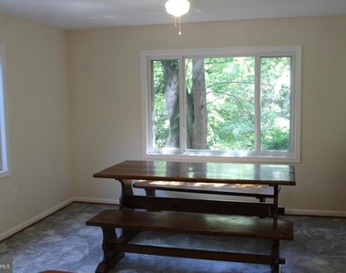 5409 75th Avenue - Photo Thumbnail 7