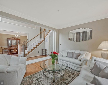 1117 Horizon View Place - Photo Thumbnail 5
