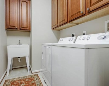 1117 Horizon View Place - Photo Thumbnail 10