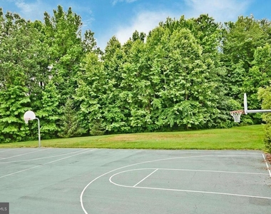 16604 Eastview Terrace - Photo Thumbnail 31