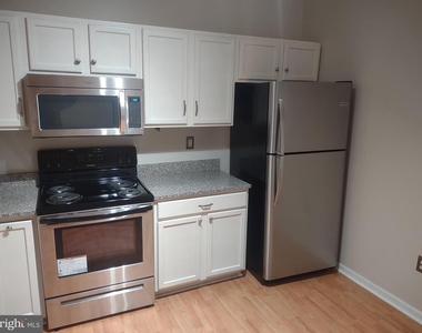 16604 Eastview Terrace - Photo Thumbnail 6