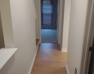 16604 Eastview Terrace - Photo Thumbnail 17