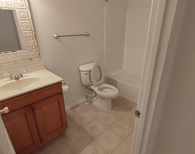 16604 Eastview Terrace - Photo Thumbnail 19