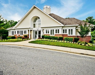 16604 Eastview Terrace - Photo Thumbnail 32