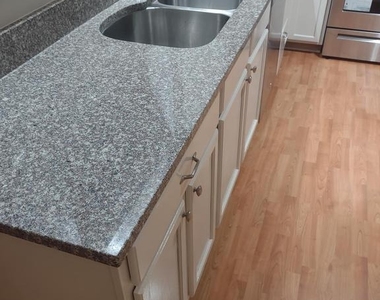 16604 Eastview Terrace - Photo Thumbnail 4
