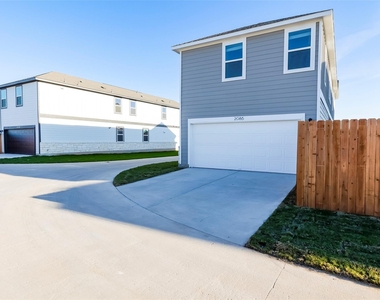 2086 Alice Jay Way - Photo Thumbnail 32