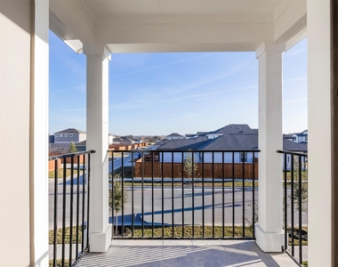 2086 Alice Jay Way - Photo Thumbnail 13