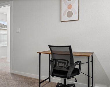 2086 Alice Jay Way - Photo Thumbnail 24