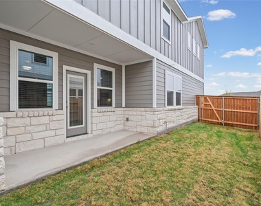 2086 Alice Jay Way - Photo Thumbnail 33