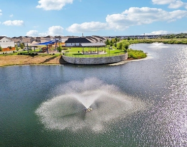2086 Alice Jay Way - Photo Thumbnail 36