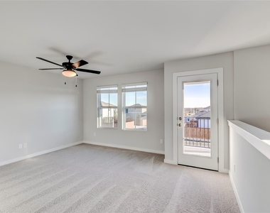 2086 Alice Jay Way - Photo Thumbnail 14
