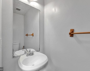 2406 Lemontree Lane - Photo Thumbnail 1
