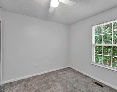2406 Lemontree Lane - Photo Thumbnail 20