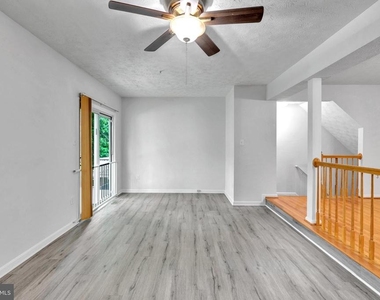 2406 Lemontree Lane - Photo Thumbnail 14